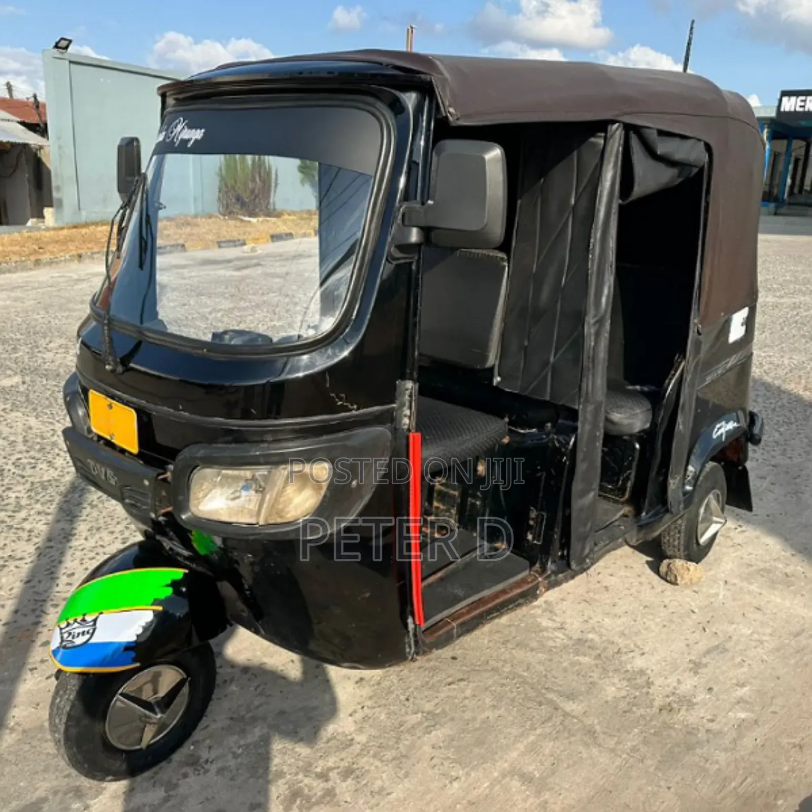 TVS King Cargo 2023 Black
