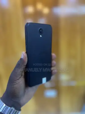 Kyocera Digno A 32 GB Black
