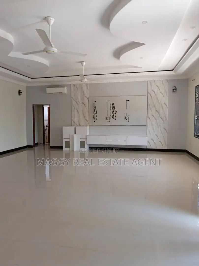 4bdrm House in Bunju Beach for rent