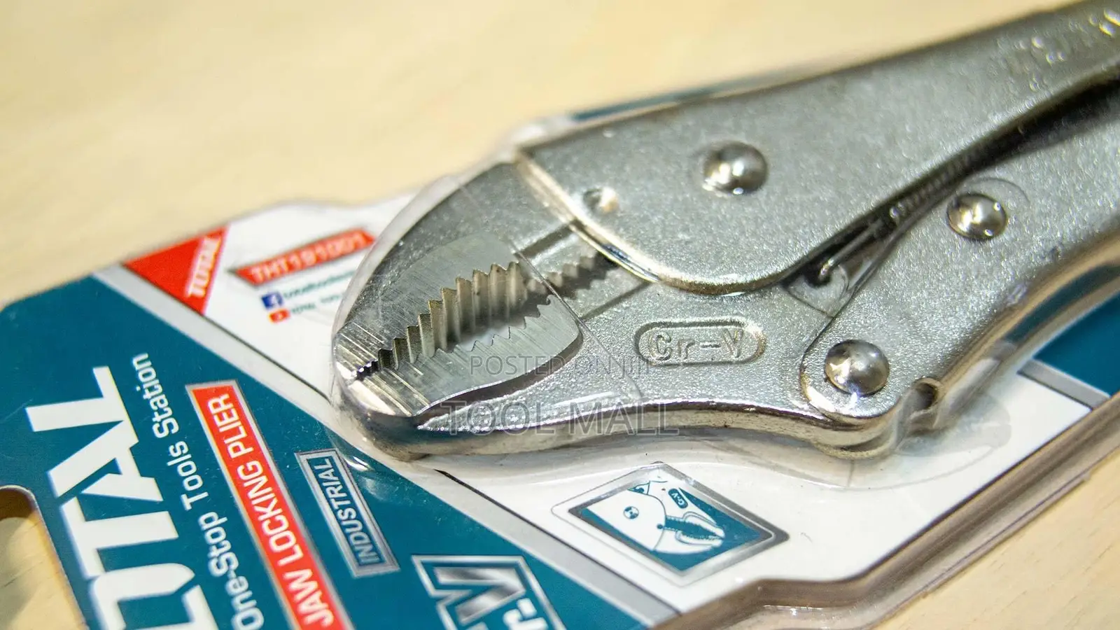Total Curved Jaw Locking Plier THT191001