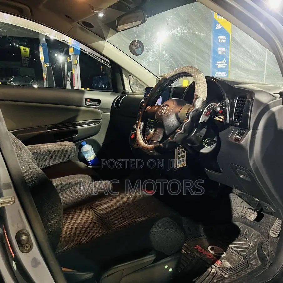 Toyota Wish 2003 Gray