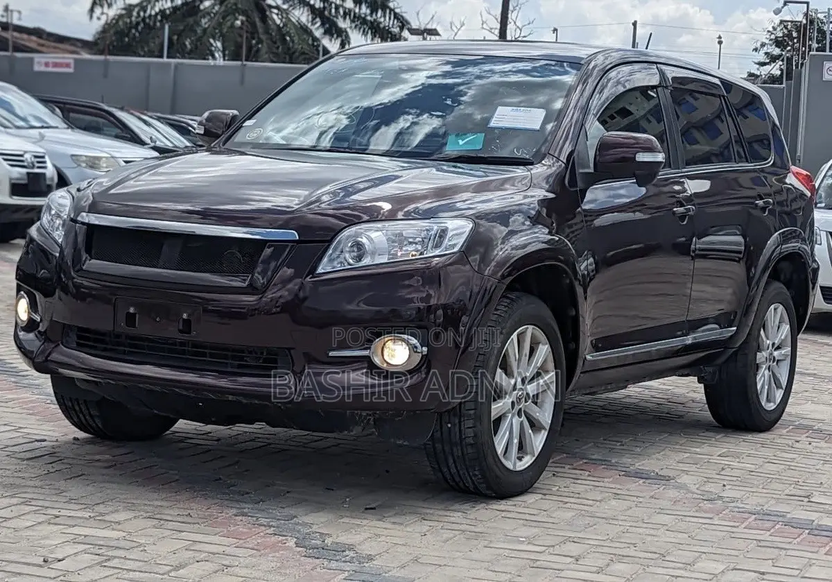 Toyota Vanguard 2010 Burgundy