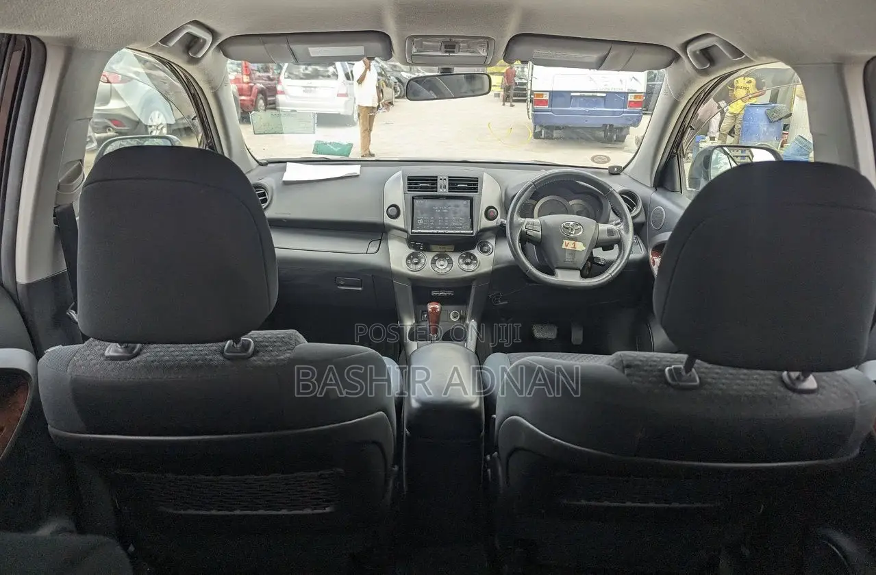 Toyota Vanguard 2010 Burgundy