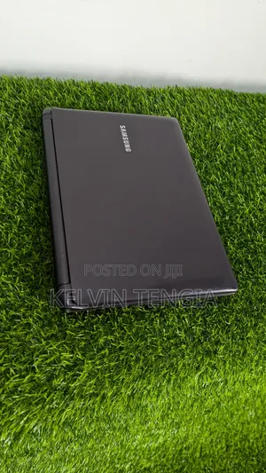 Laptop Samsung 2GB Intel HDD 320GB