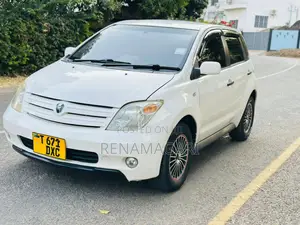 Toyota IST 2005 White
