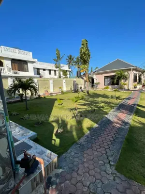 3bdrm House in Mikocheni for rent