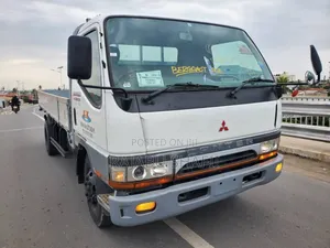 Photo - Mitsubishi Canter Ya Mzigo