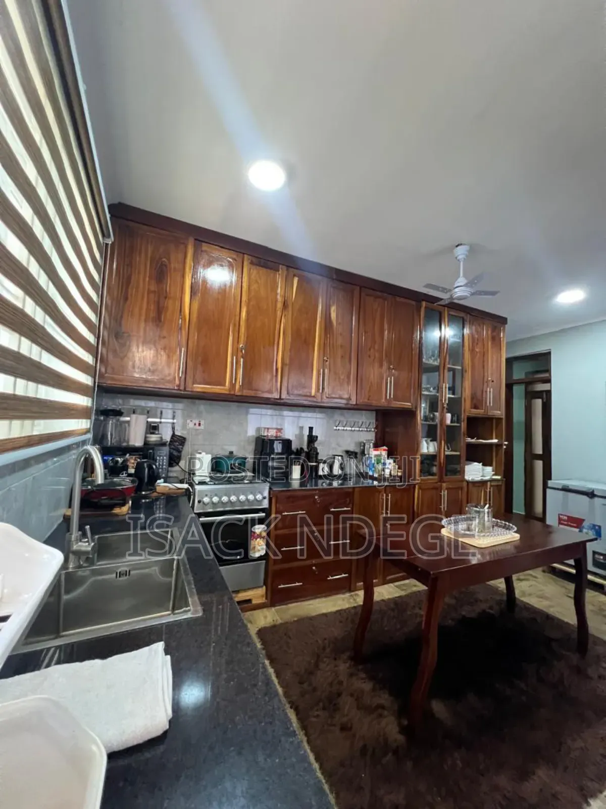 Furnished 8bdrm House in Bahari Beach, Kinondoni for rent