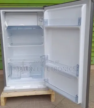 Boss Refrigerator BS 90L