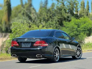 Toyota Crown 2009 Black