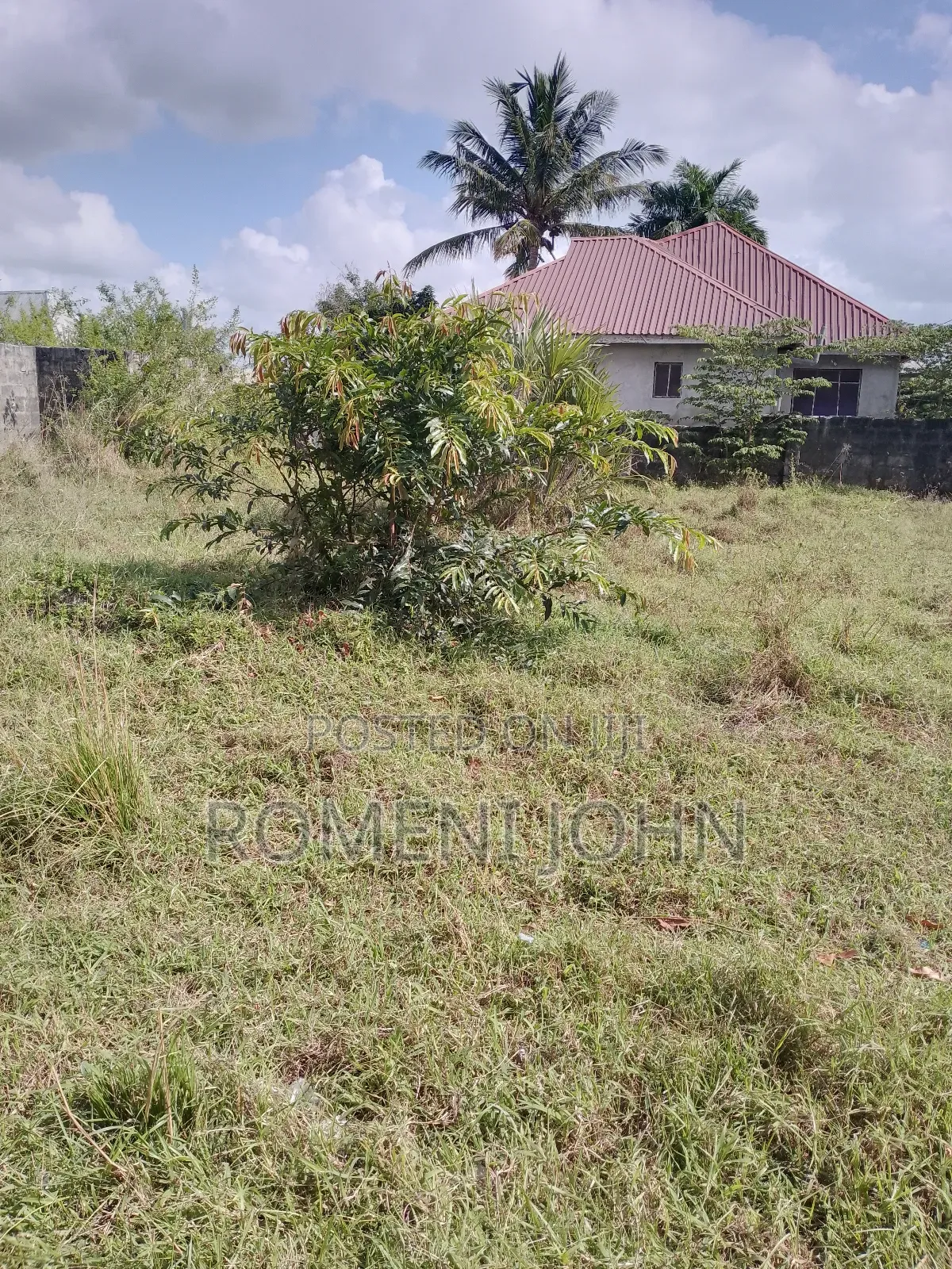 Kiwanja Sqmita 400 Kinauzwa Ml 8 Majohe Viwege.