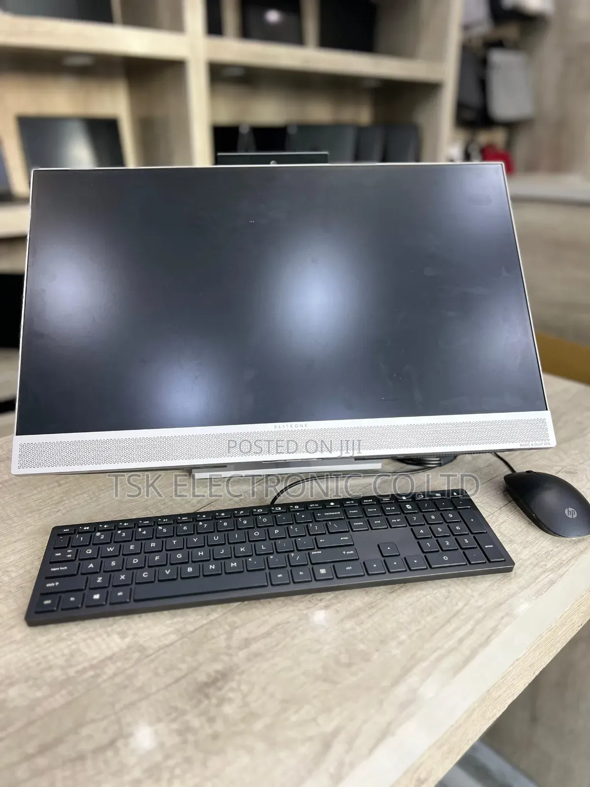 New Desktop Computer HP EliteDesk 800 G4 8GB Intel Core I5 SSD 256GB