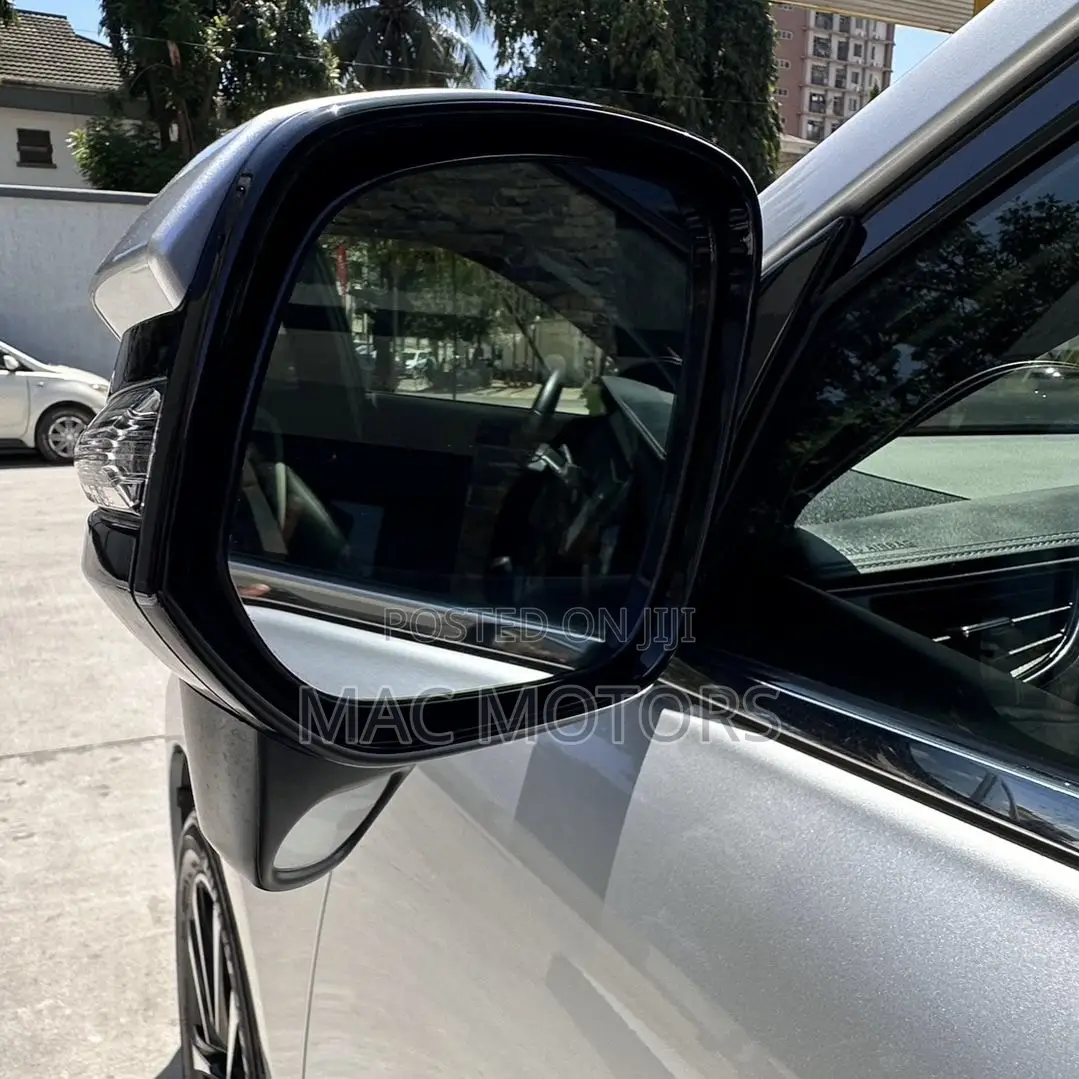 Toyota Harrier 2.0 2015 Silver