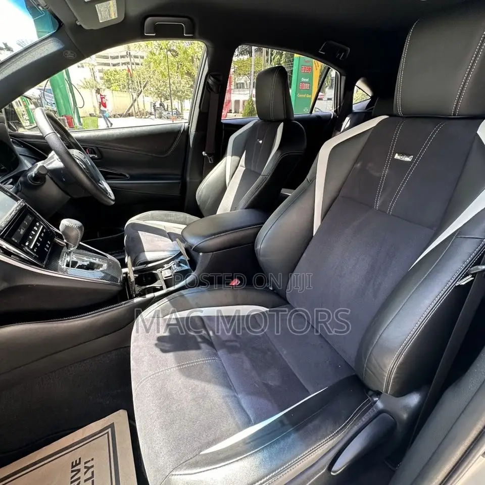 Toyota Harrier 2.0 2015 Silver