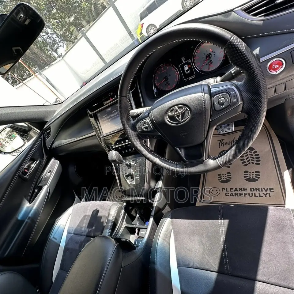 Toyota Harrier 2.0 2015 Silver