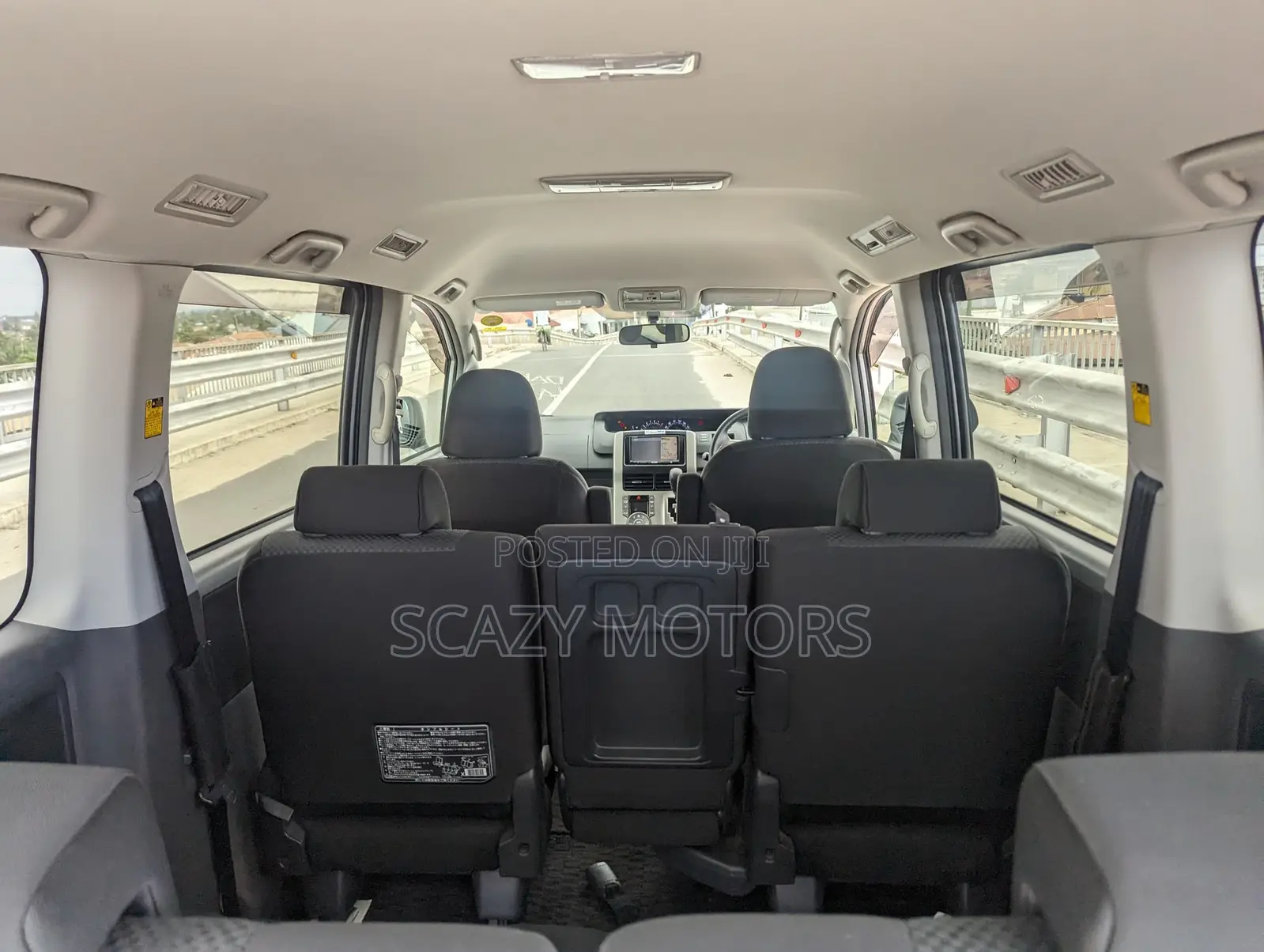 Toyota Noah 2007 Silver