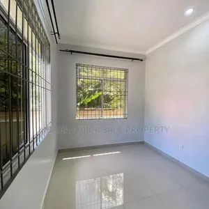 2bdrm Apartment in Mbez Beach for rent