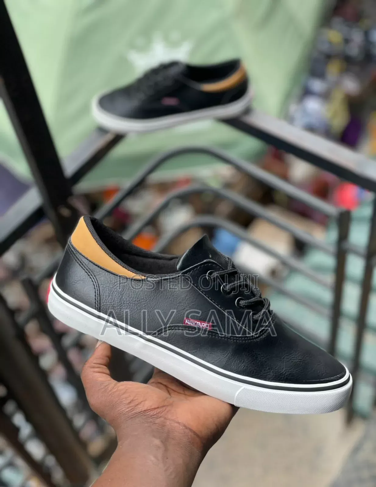 Mens Sneaker Black Material Leather