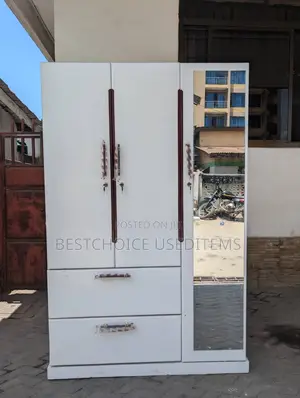 Kabati Milango Mitatu Mapya Rangi Nyeupe