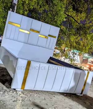 Sofabed 5/6 Rangi Nyeupe Urembo Wa Gold