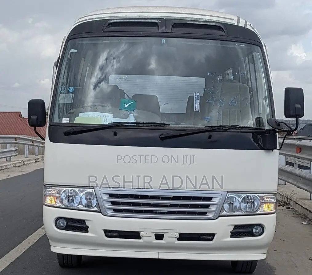 Toyota Coaster 2004 White