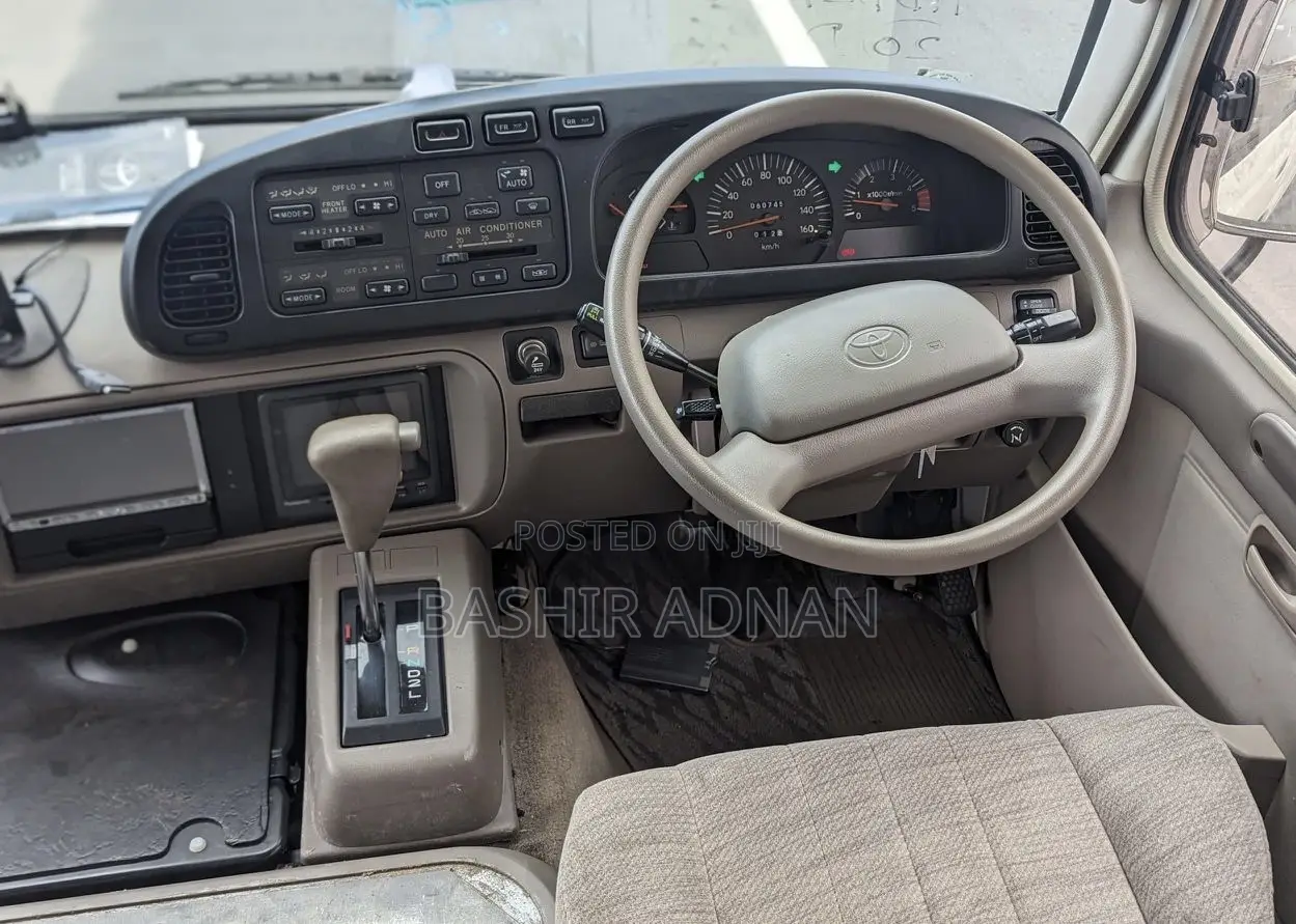 Toyota Coaster 2004 White