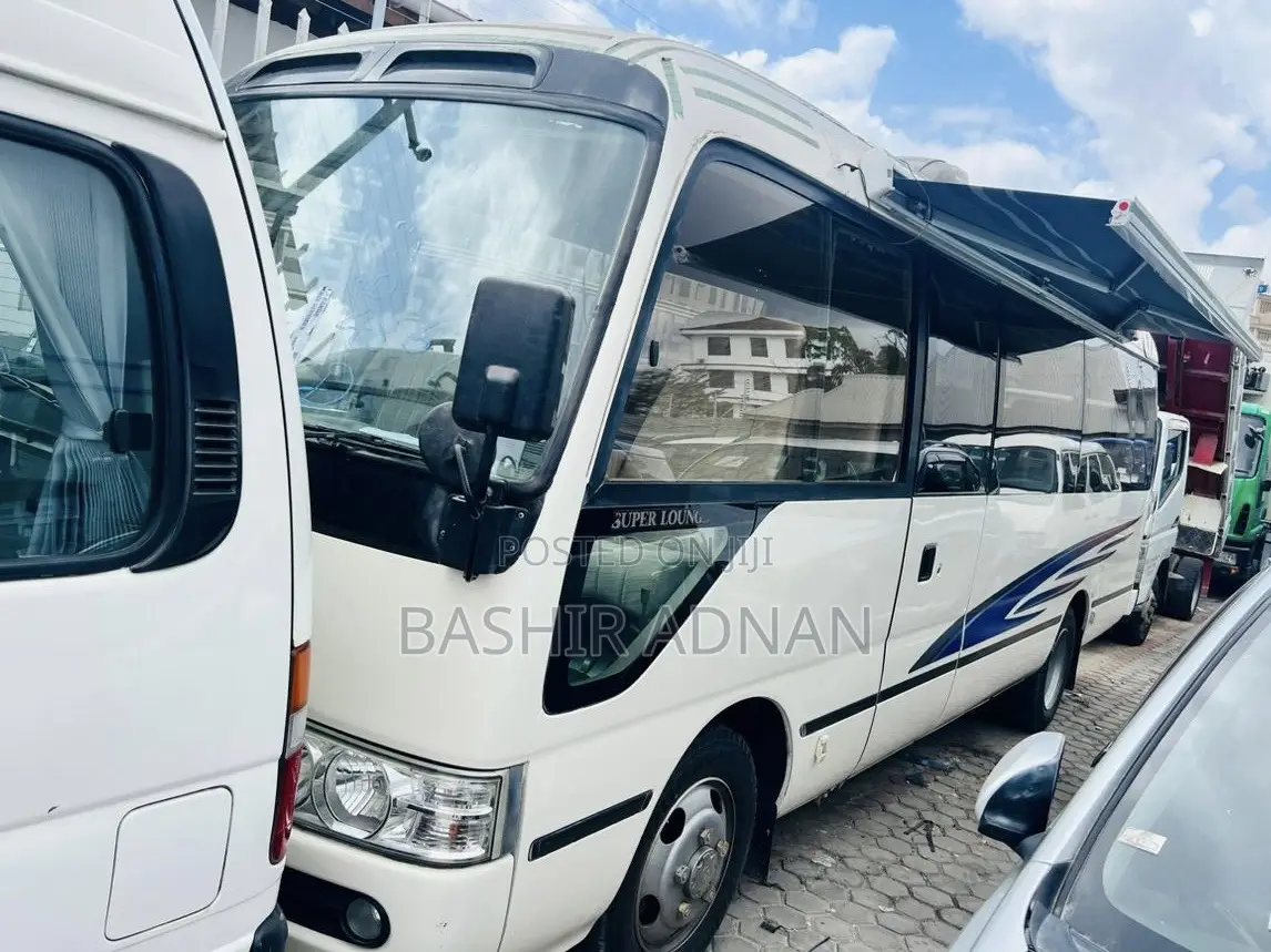 Toyota Coaster 2004 White