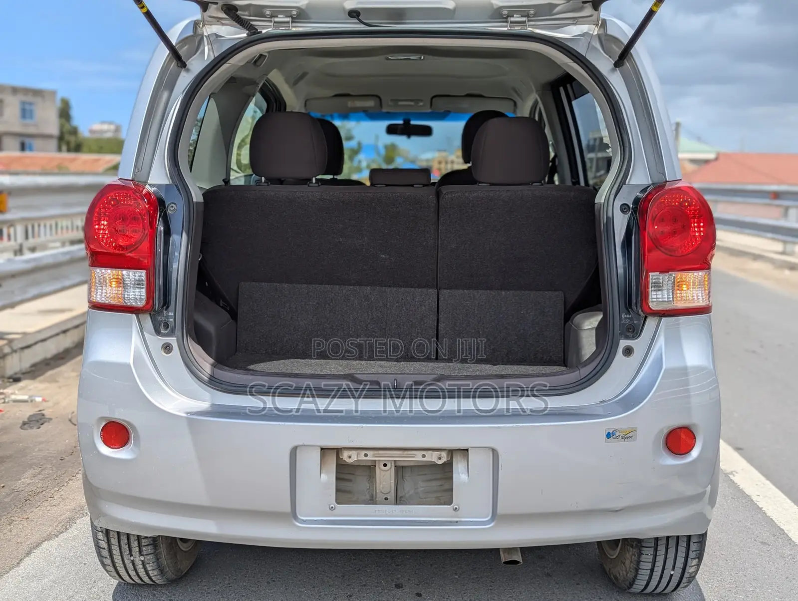 Toyota Porte 2014 Silver