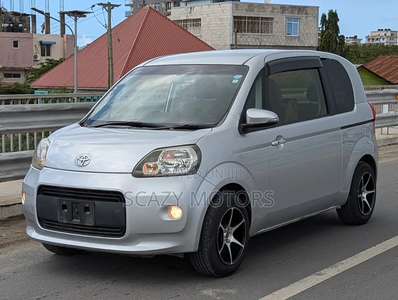 Toyota Porte 2014 Silver