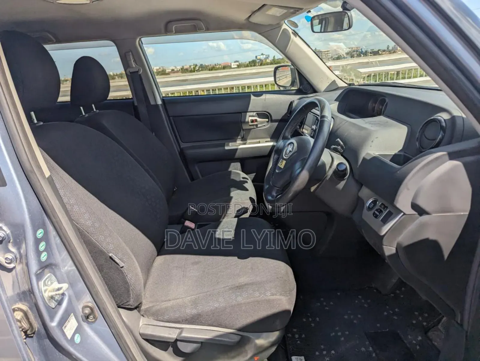 Toyota Corolla Rumion Hatchback 1.5 FWD 2009 Gray