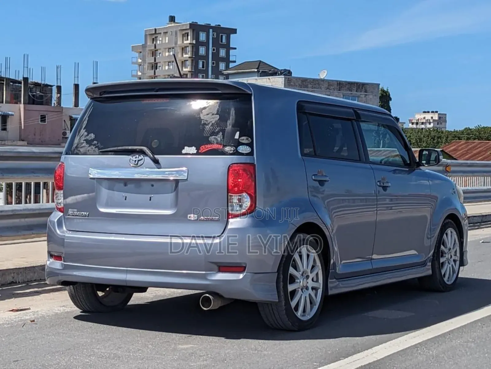 Toyota Corolla Rumion Hatchback 1.5 FWD 2009 Gray