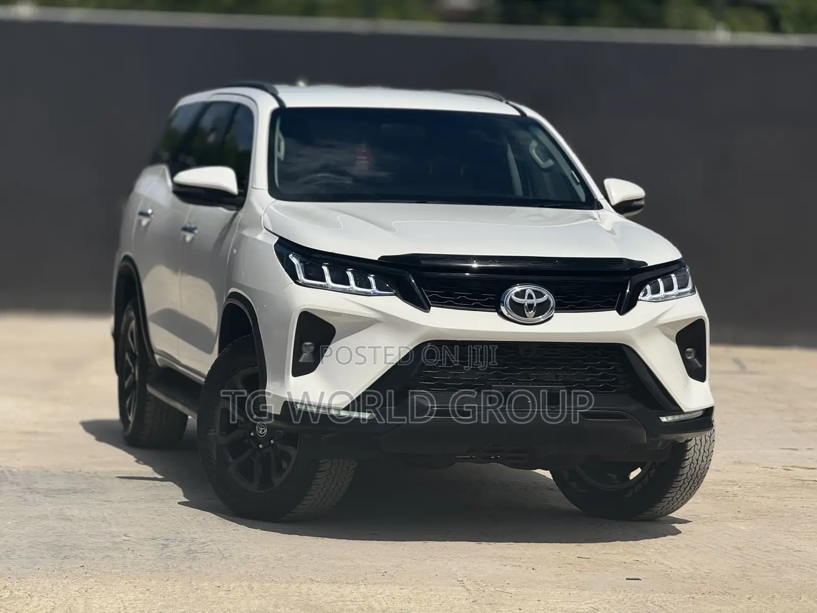 Toyota Fortuner 2.4 D AWD 2023 White