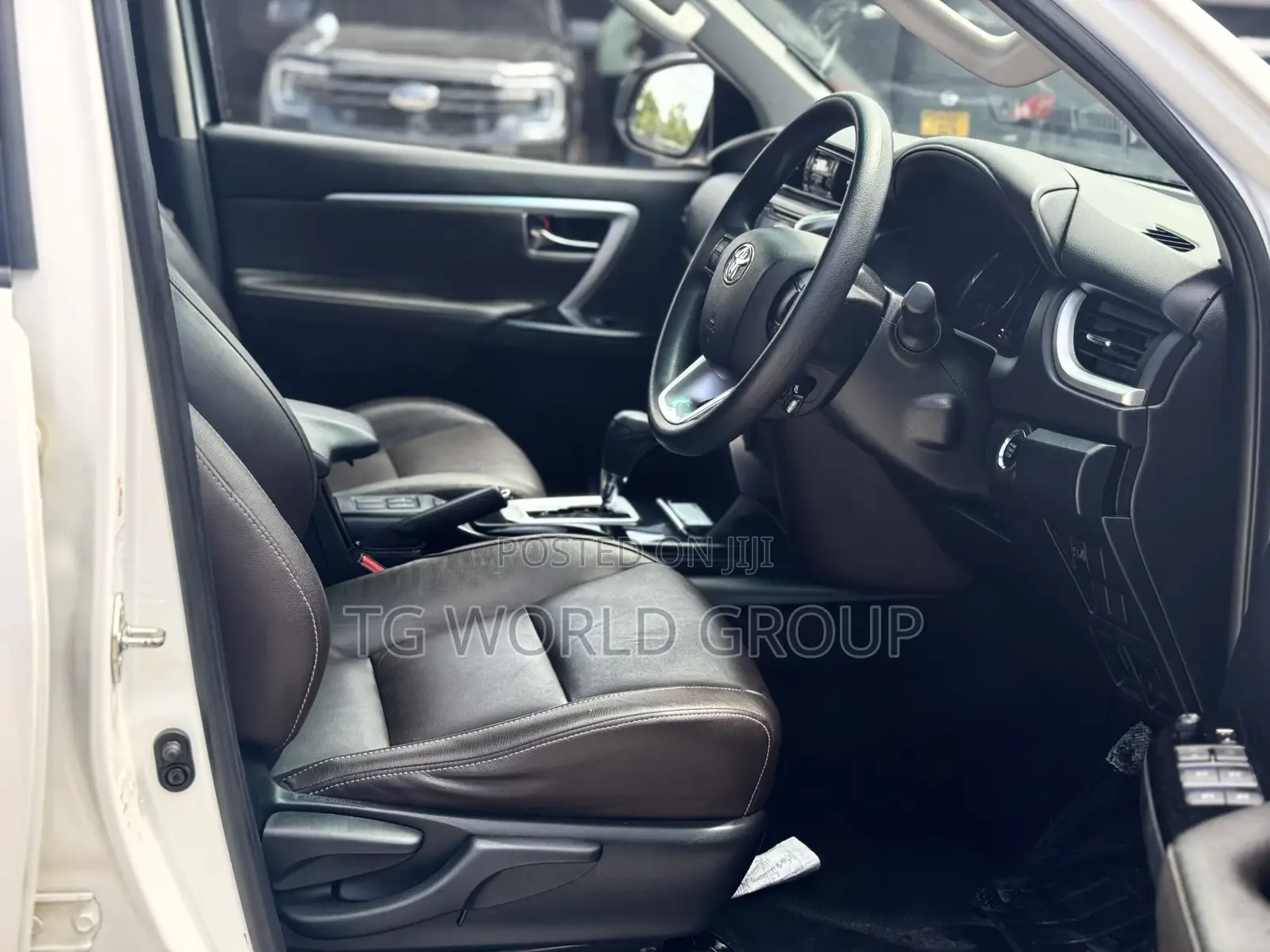 Toyota Fortuner 2.4 D AWD 2023 White