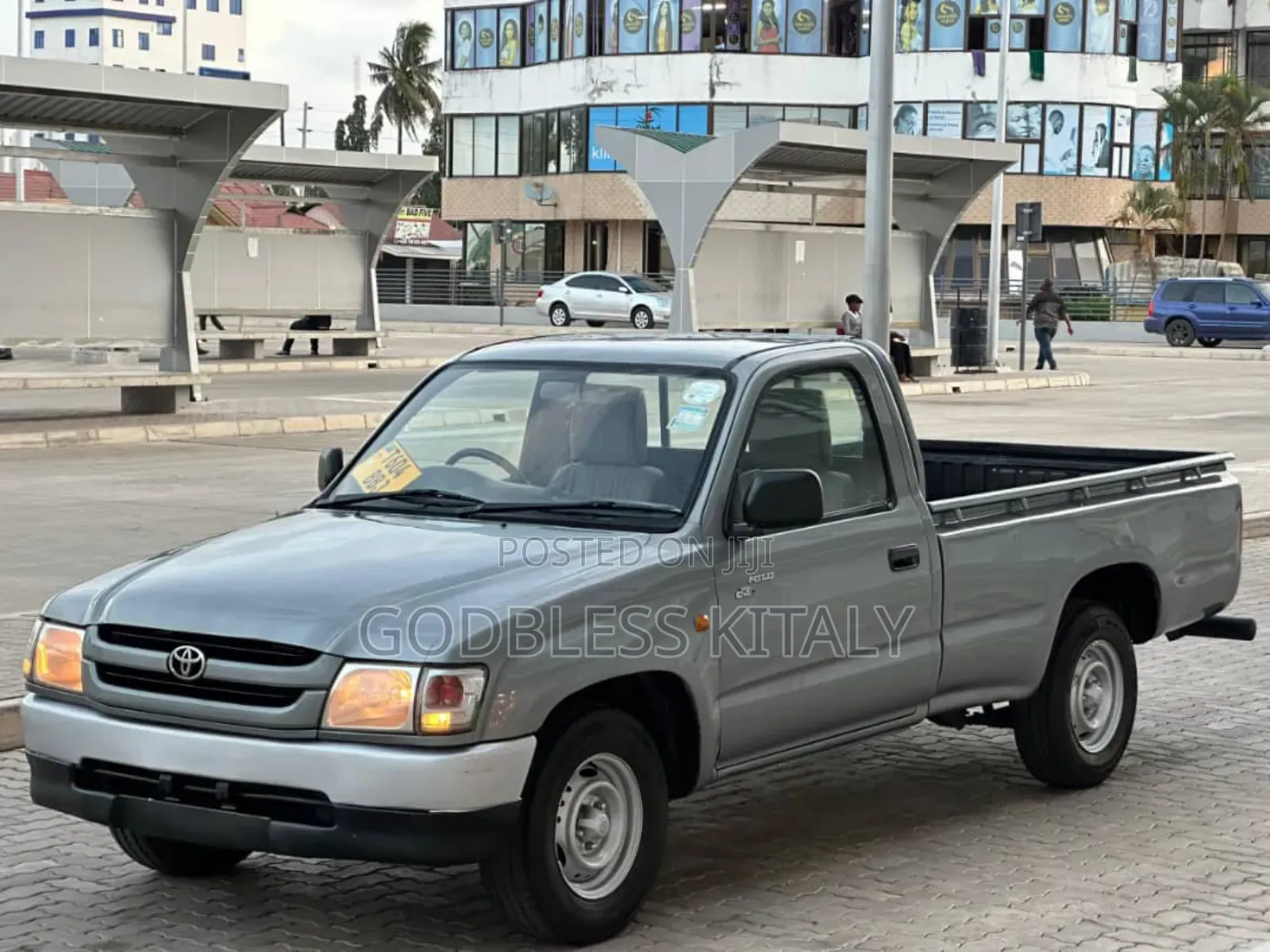 Toyota Hilux 2002 Gray