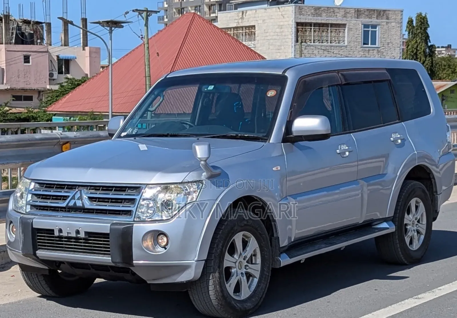Mitsubishi Pajero 2010 Gray