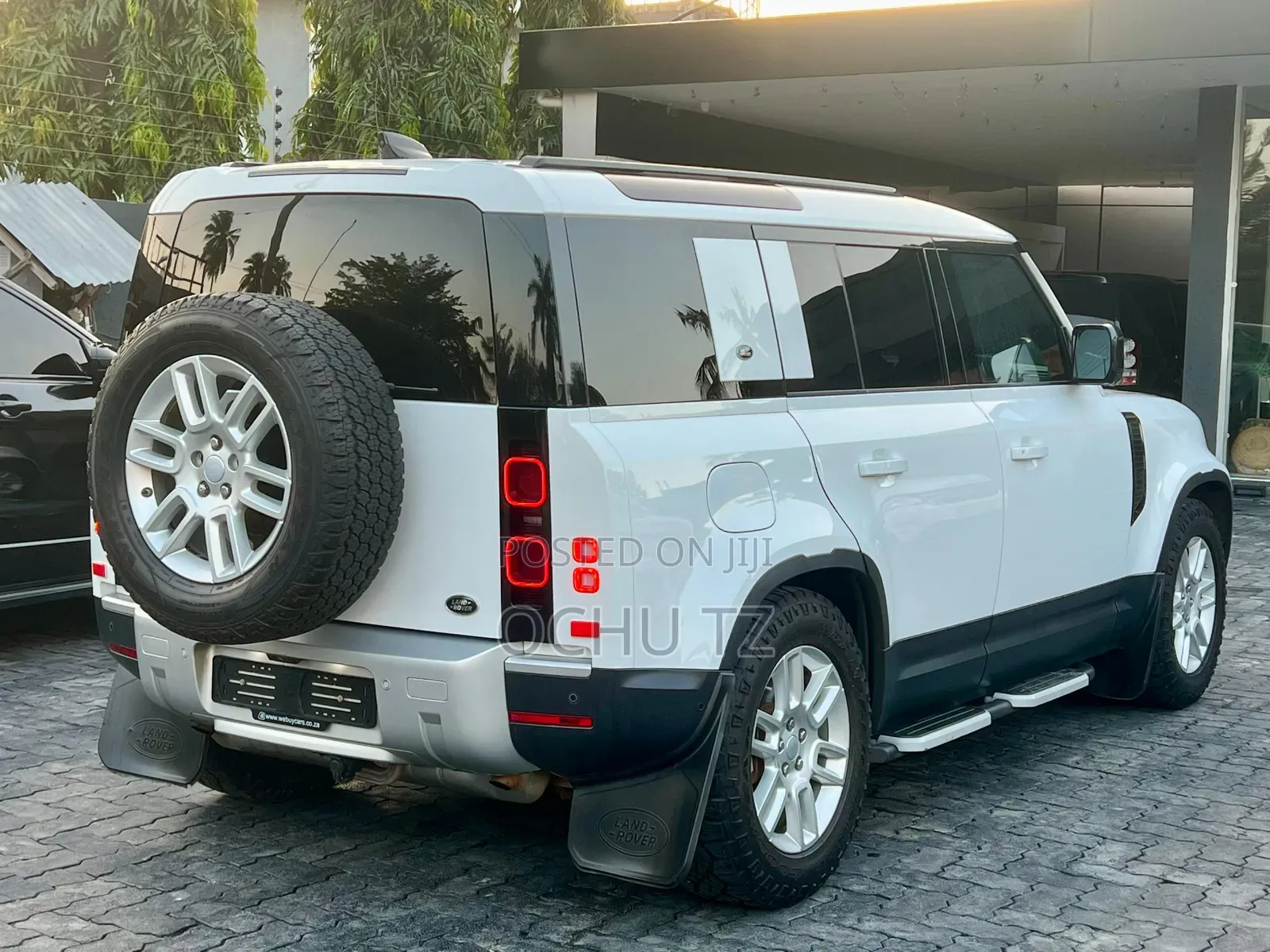 Land Rover Defender 2021 White
