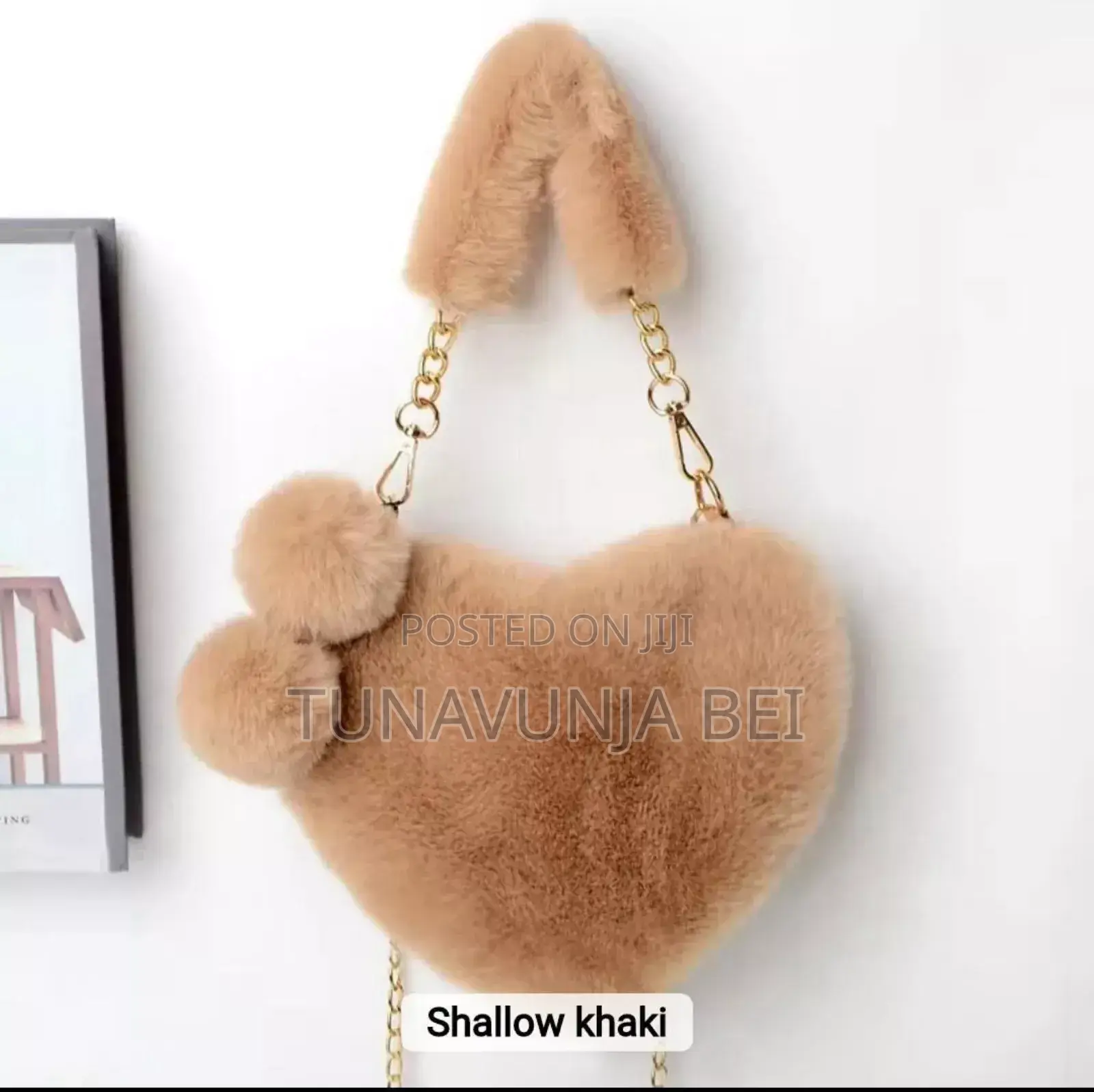 Vinyau Shoulder Bag