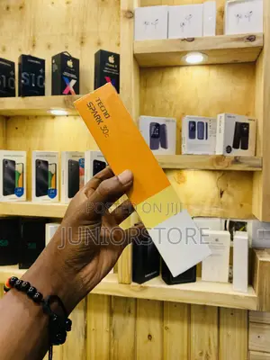 New Tecno Spark 30C 128 GB Gold