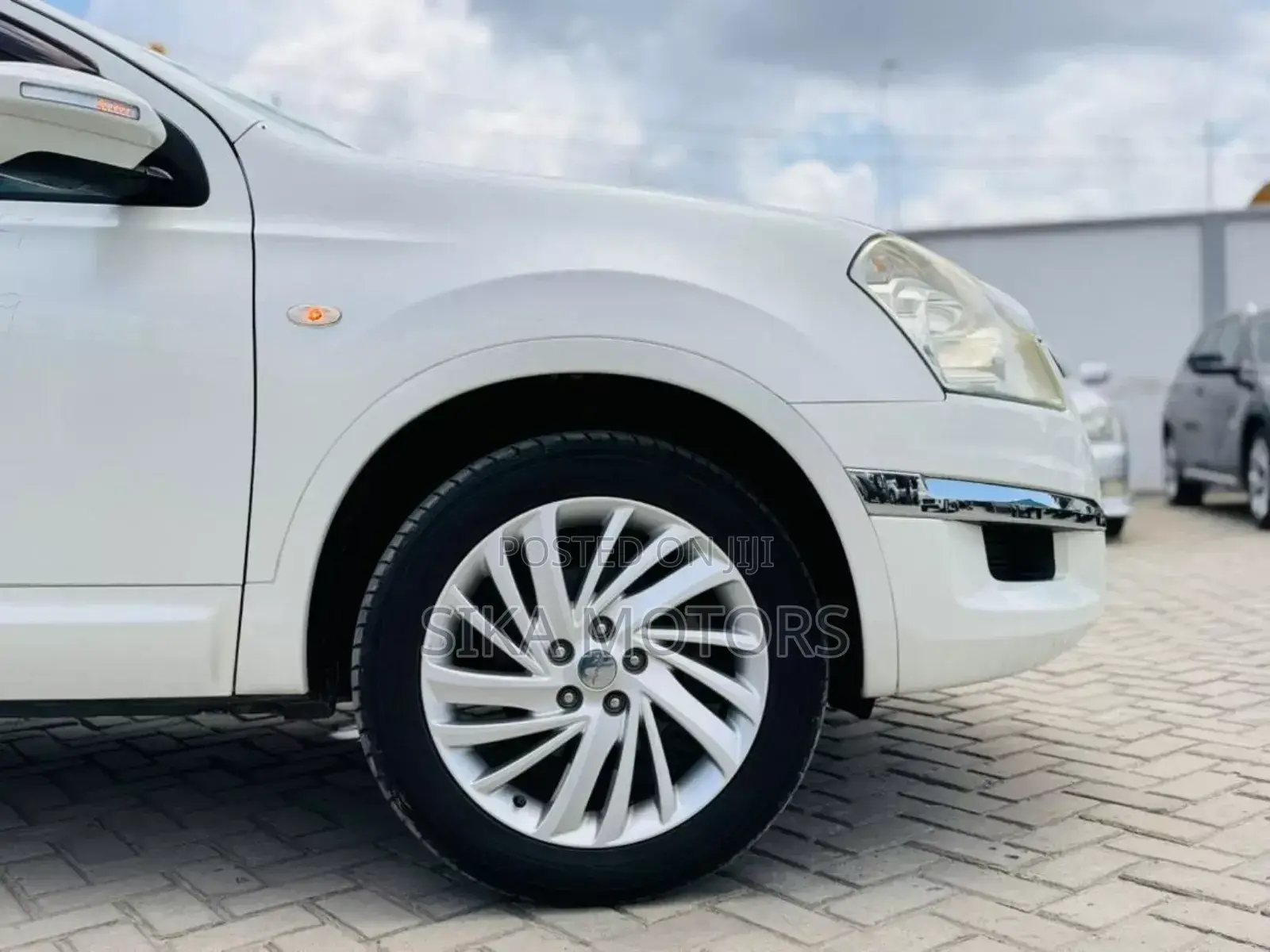 Nissan Dualis 2010 White