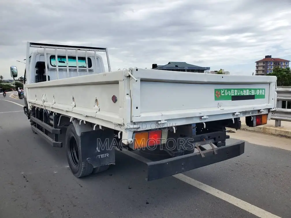 Mitsubishi Canter Longbase