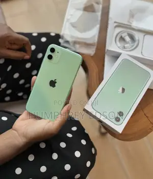New Apple iPhone 11 128 GB Green