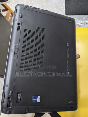 Photo - Laptop HP EliteBook 840 G2 8GB Intel Core I5 HDD 500GB