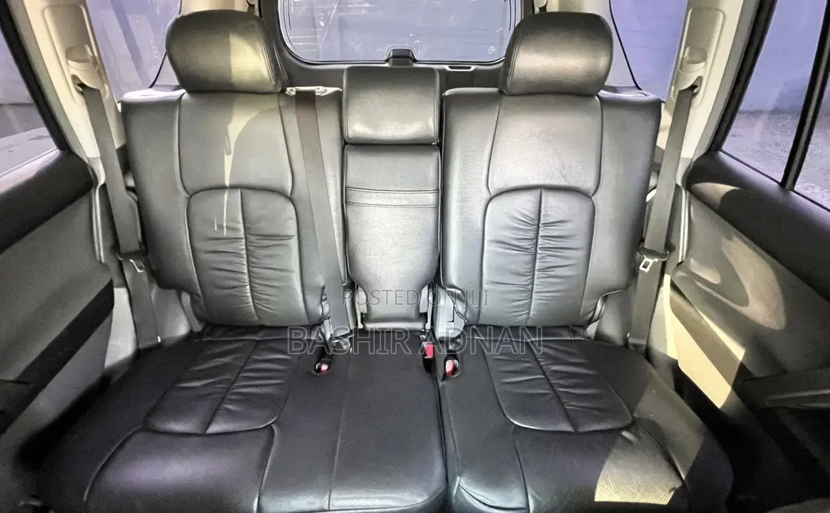 Toyota Land Cruiser Prado 2.7 i 2012 Black