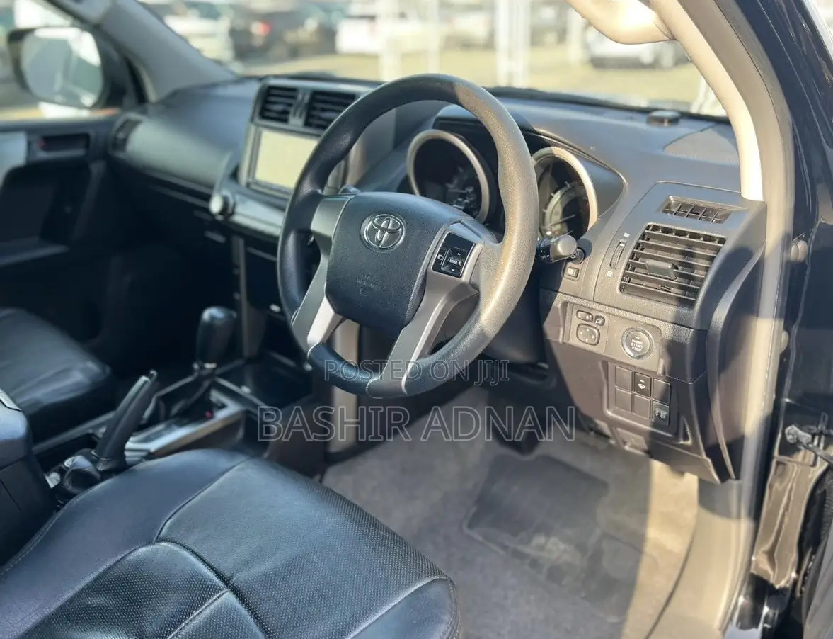 Toyota Land Cruiser Prado 2.7 i 2012 Black