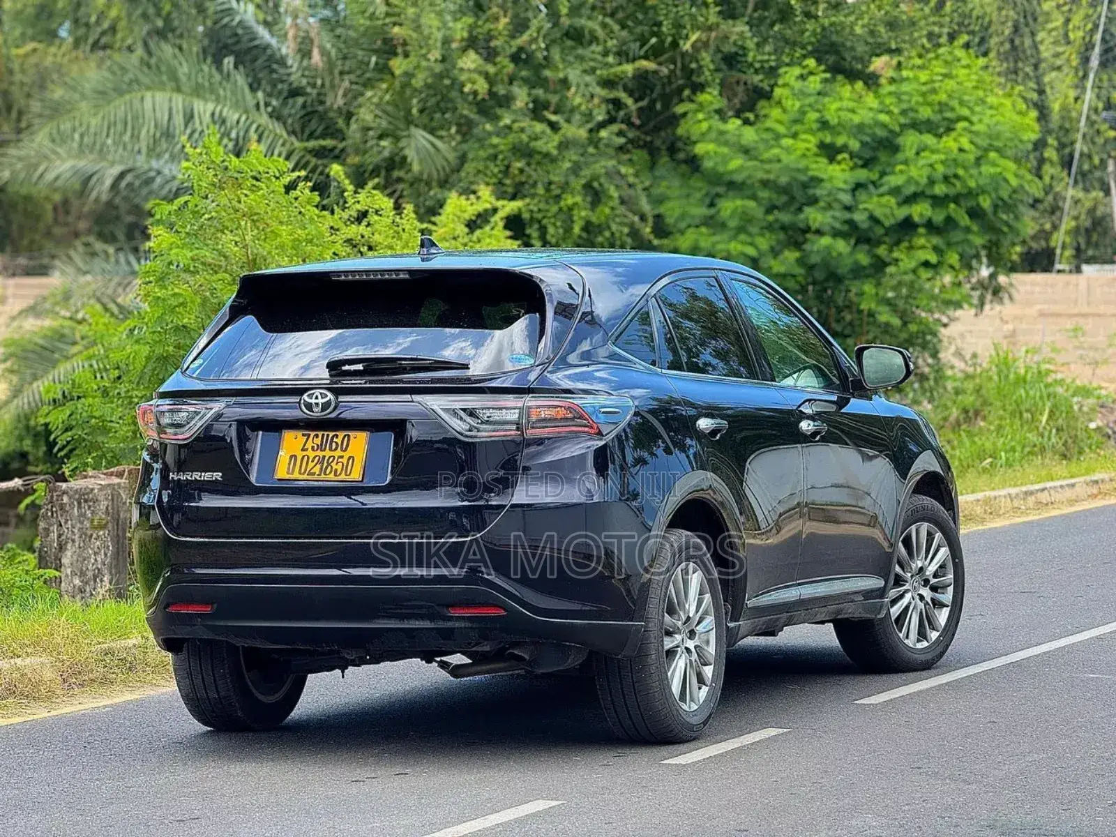 Toyota Harrier 2019 Black