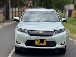 Toyota Harrier 2019 White