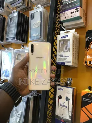 Samsung Galaxy A50 64 GB White