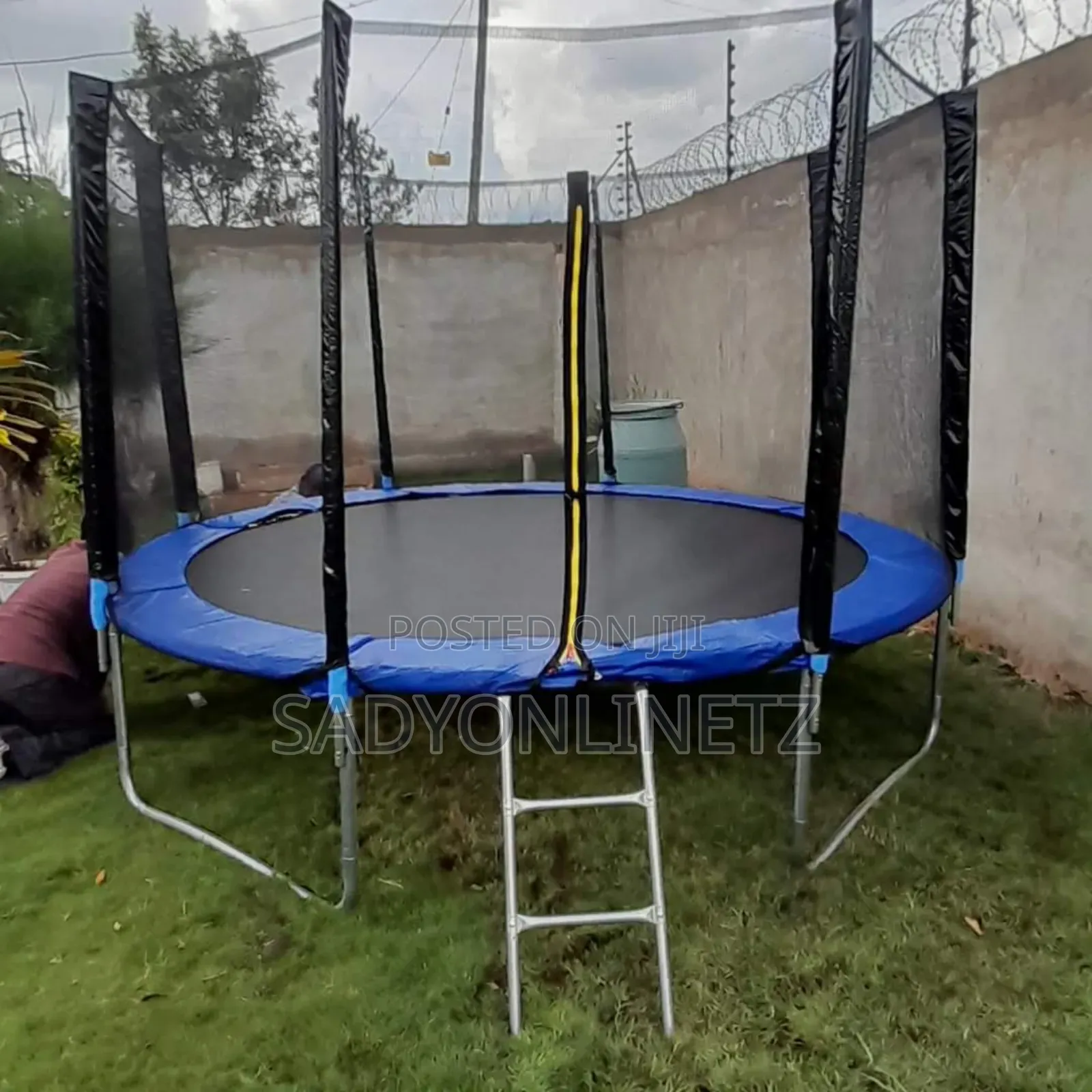 Trampoline 10ft