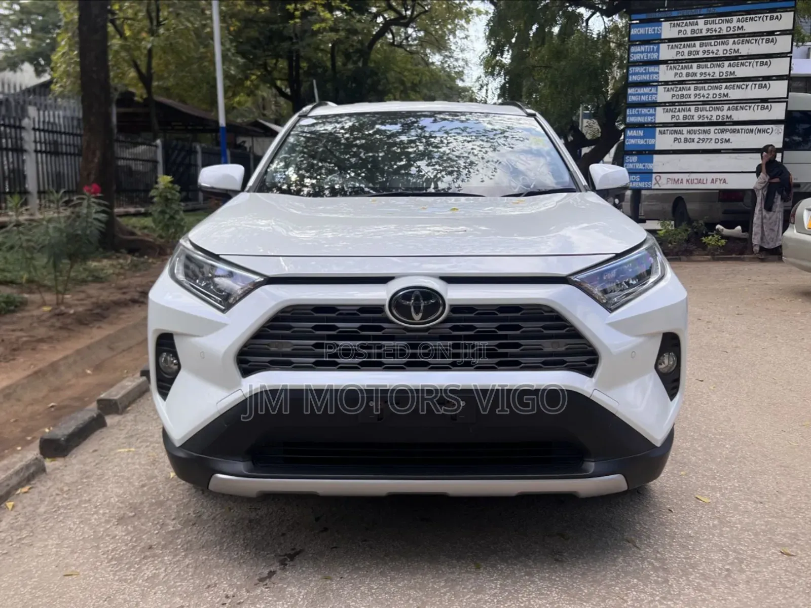 Toyota RAV4 2019 Pearl