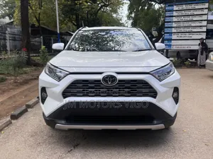 Toyota RAV4 2019 Pearl